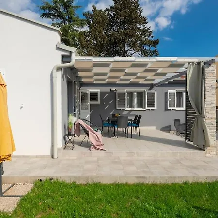 Casa Astra 別荘 Marčana